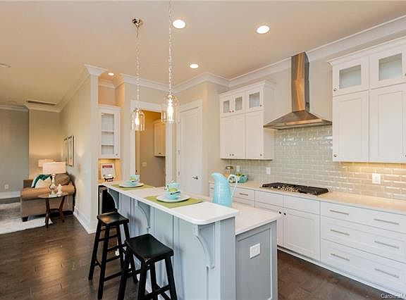 4th image of 122A Mint Ave #1001