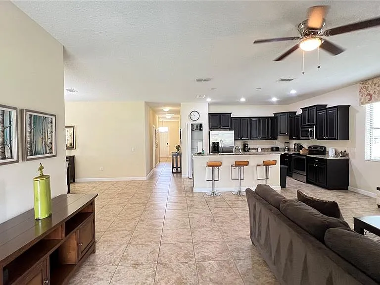 2353 Victoria Dr — Photo 29
