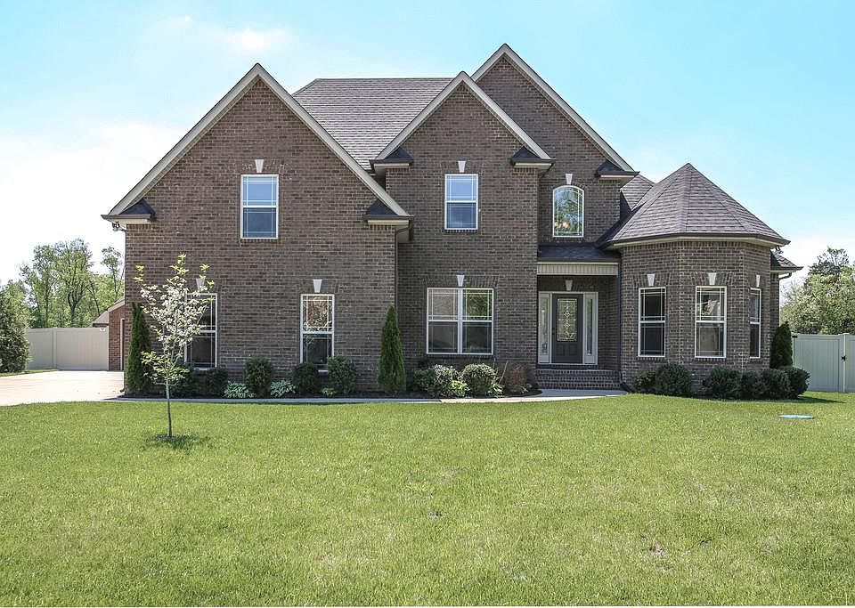1st image of 1405 Sweetspire Dr