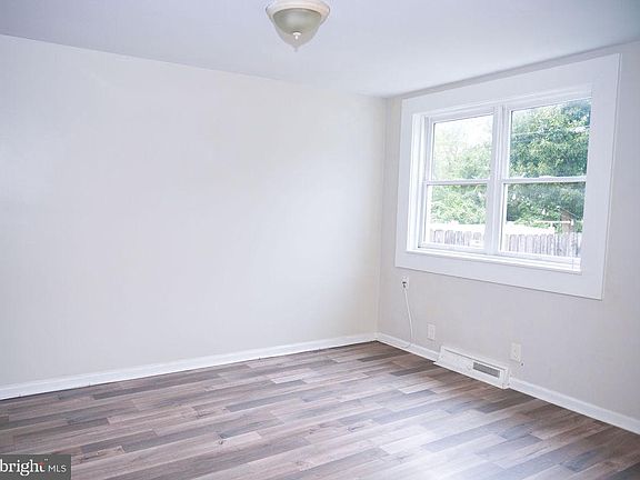 4th image of 5806 Arizona Ave