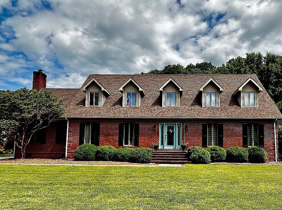 1st image of 112 Chestnut Dr