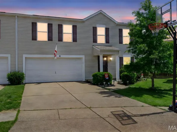 18 Bridgeton Ct, Wentzville, MO 63385