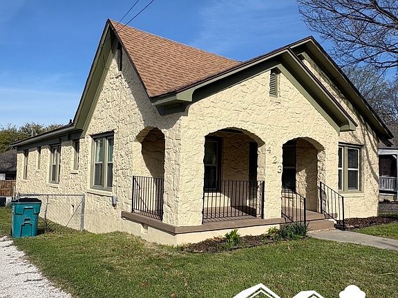 2nd image of 423 S Dixon St