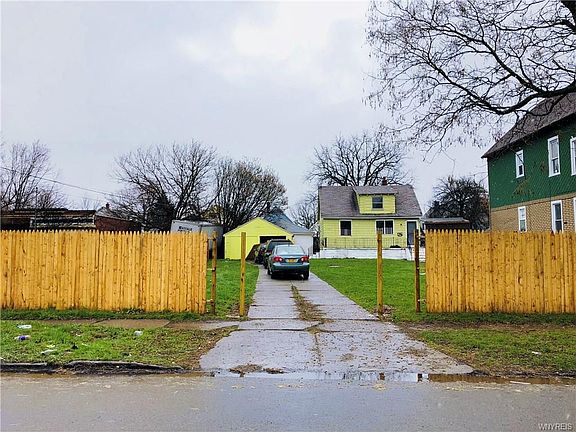 2nd image of 137 Edison Ave