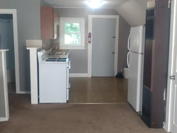 120 W 5th Ave, Reed City, MI 49677