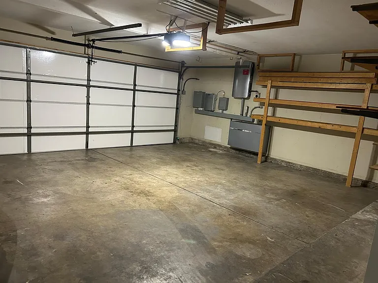 6916 W Georgia Ave — Photo 21