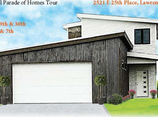 2521 E 25th Pl, Lawrence, KS 66046