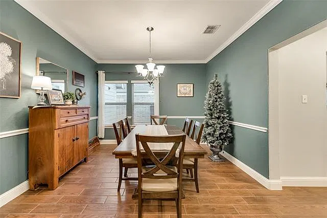 4 bed, 2.5 bath, 2672 sqft, $3,100 — Photo 4