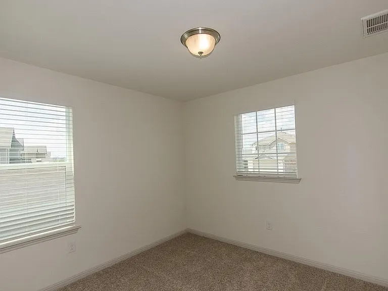 409 Otto Ave — Photo 24
