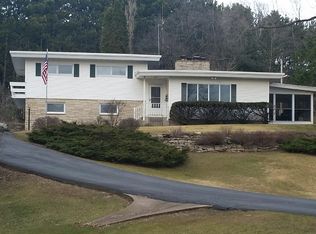 E3326 Royalton St, Waupaca, WI 54981