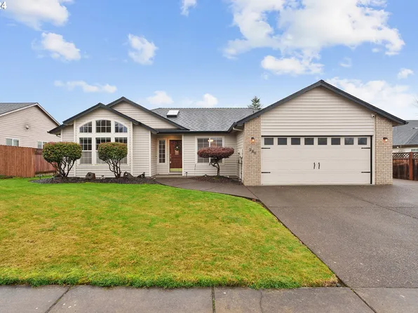 240 Thunderbird St, Molalla, OR 97038
