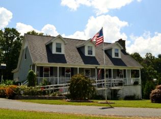 173 Jasmine Dr, Rock, WV 24747