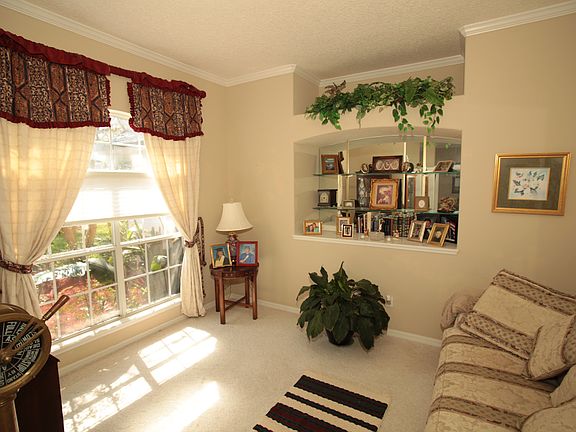 2nd image of 12865 Winged Elm Dr N
