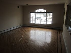 3rd image of 25 Latourette St