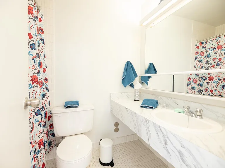 2360 Dundas St W #2350 — Photo 45