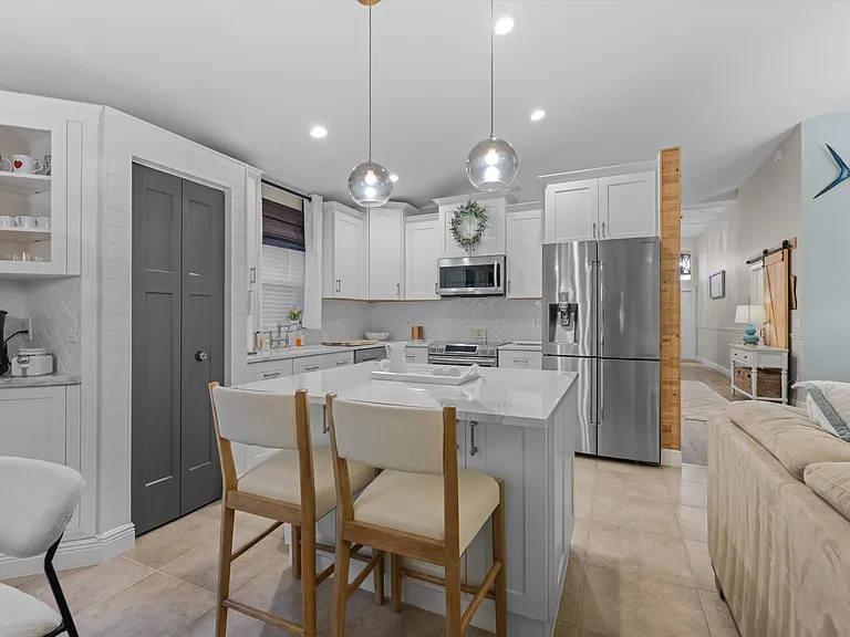 4221 Bluff Harbor Way — Photo 11