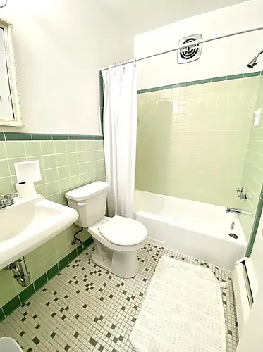 225 E Swissvale Ave #3 Photo 1