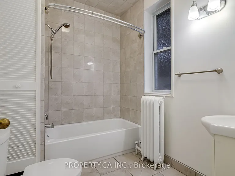 136 Ontario Ave #1 — Photo 21