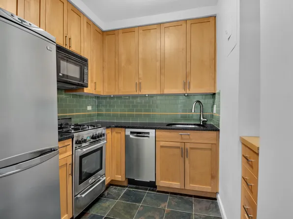 205 3rd Avenue image 9 of 13