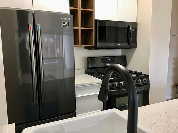 3rd image of 250 S End Ave APT 5B