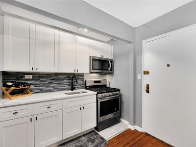 73-62 Bell Boulevard #2M, Oakland Gardens, NY, 11364