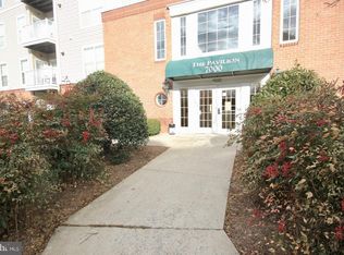 7000 Falls Reach Dr APT 110, Falls Church, VA 22043