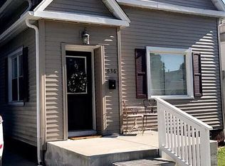 636 Garfield Ave, Springfield, IL 62702