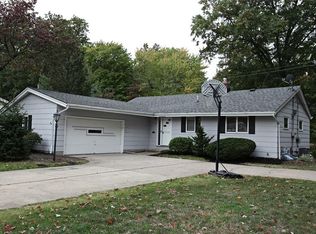 176 Crestwood Dr, Avon Lake, OH 44012