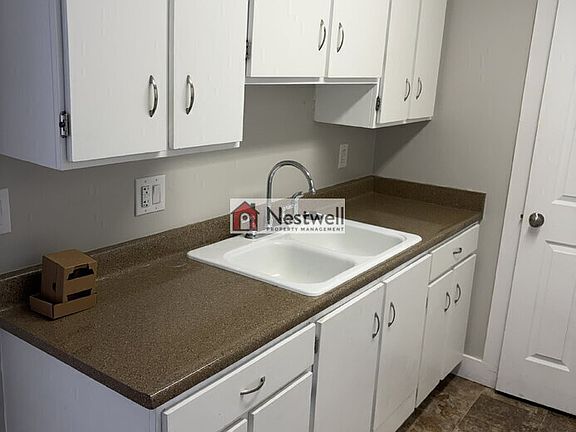 4th image of 230 W Center St Unit 23