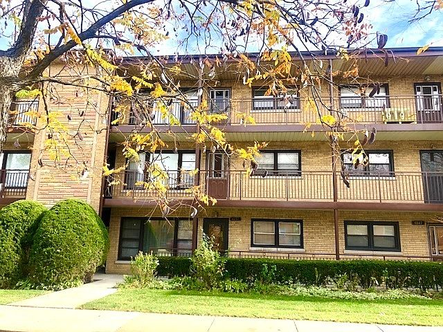 1st image of 4851 N Harlem Ave #1
