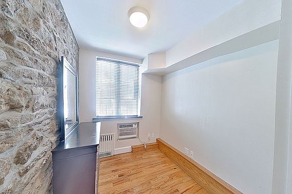 1st image of 335 E 33rd St APT 1B