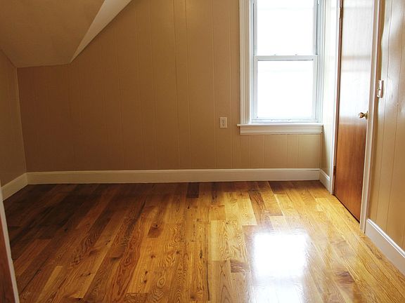 5th image of 148 Hudson St Floor 3