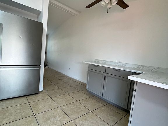 5th image of 2934 India Palm Dr