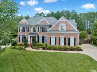 302 Southmoor Oaks Ct, Cary, NC 27518