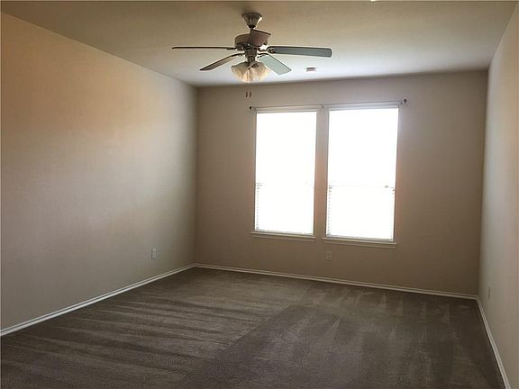 4th image of 1008 Forest Meadow Ct