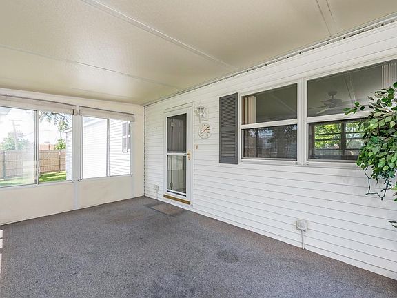 5th image of 3296 Marina Dr