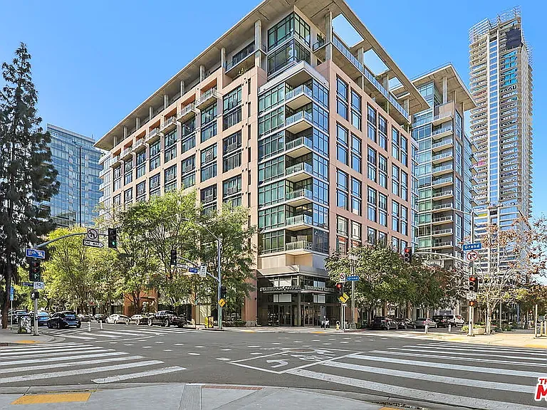 1 bed, $5,000 — Photo 1