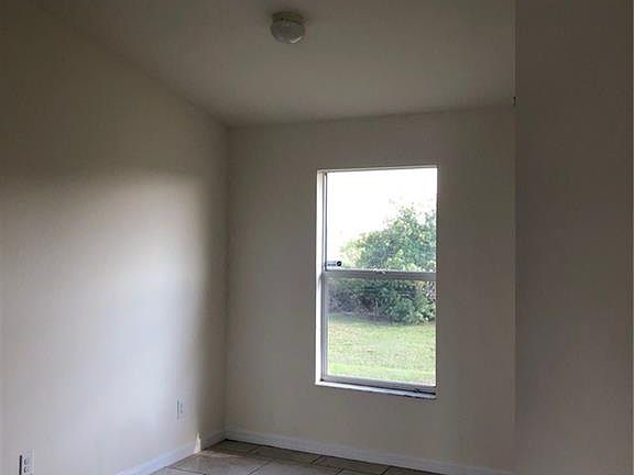5th image of 2815 72nd St W