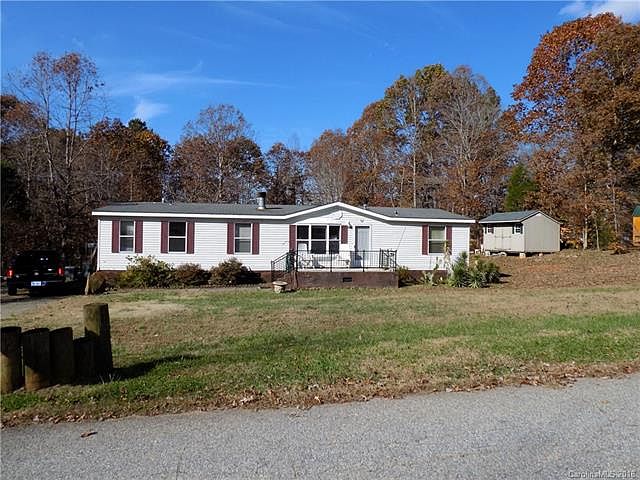 1st image of 204 Brandenburg Dr