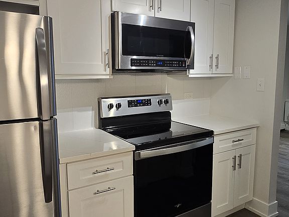 4th image of 1851 S Morris Hill Dr