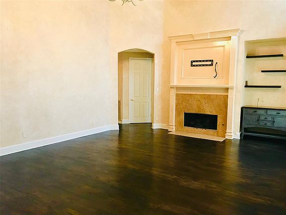 3rd image of 3412 Black Canyon Dr