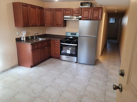 3rd image of 50 Perona Ln #1