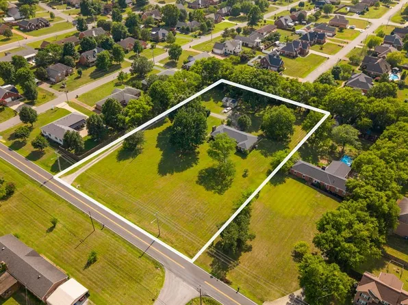 226 Maple Hill Rd, Lebanon, TN 37087