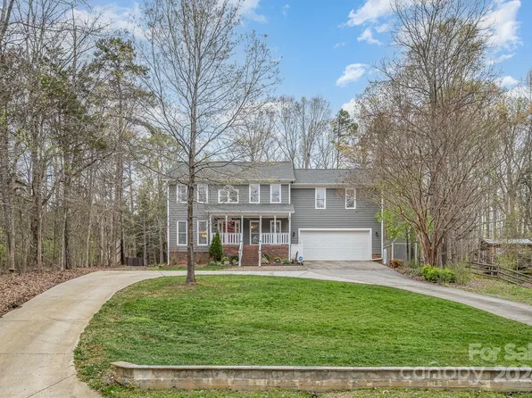 11407 Mendora Dr, Charlotte, NC 28215