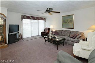 4th image of 355 Columbia Ave W APT 106