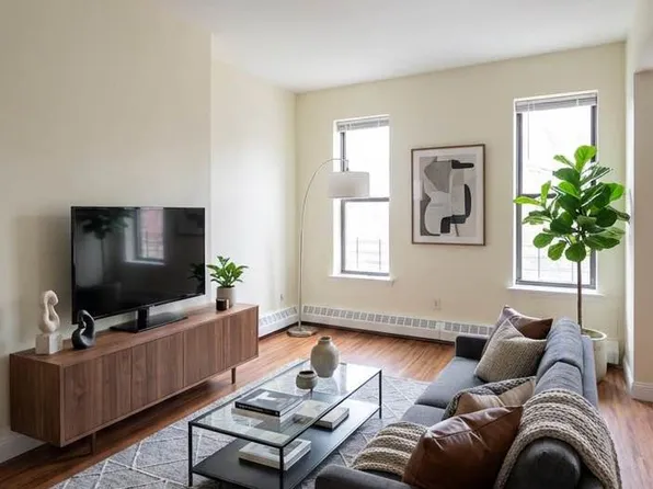 1185 Jefferson Avenue image 1 of 6