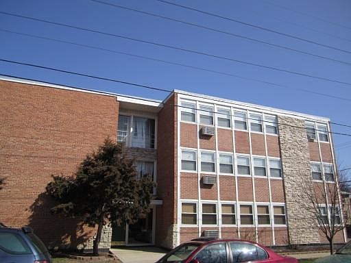 1st image of 4654 W Keeney St #1W