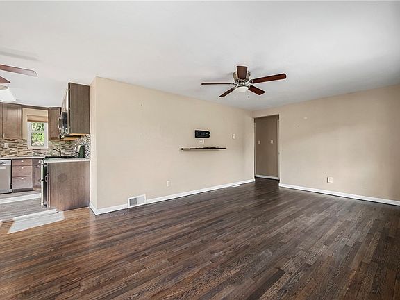 2nd image of 1059 Connor Rd