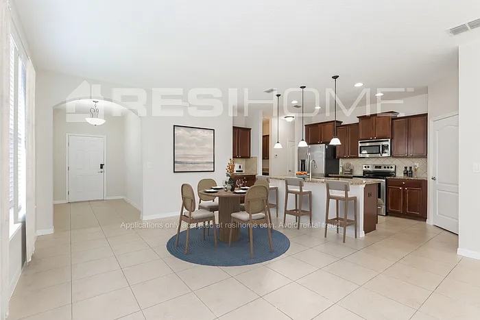 1959 Commander Way — Photo 4