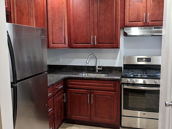 2nd image of 508 Van Cortlandt Park Ave APT A